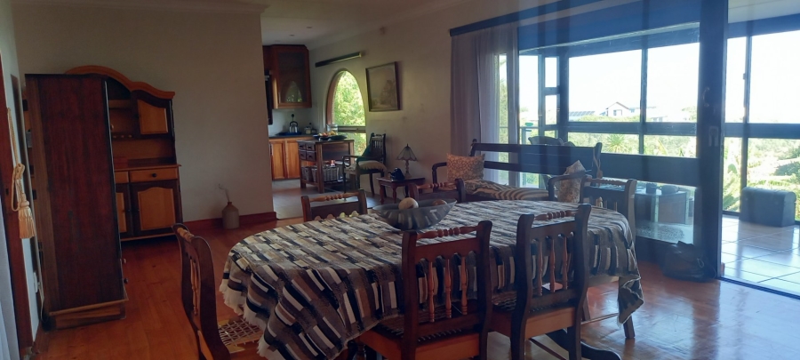 4 Bedroom Property for Sale in Outeniqua Strand Western Cape